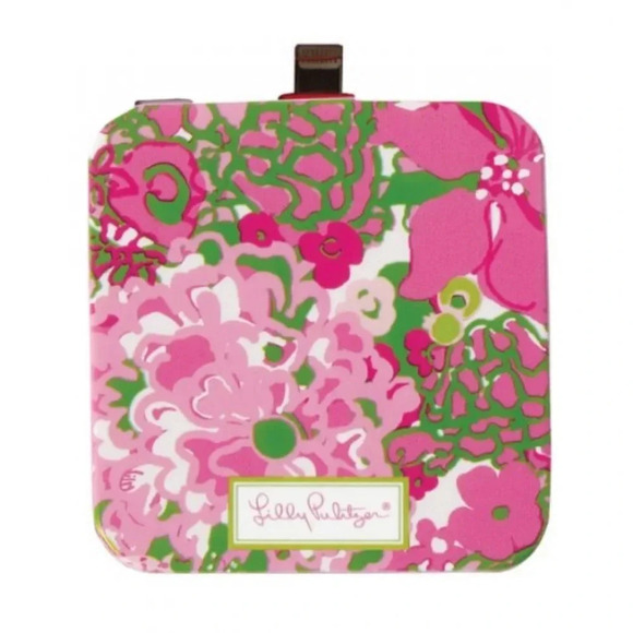 Lilly Pulitzer - Mobile Charger 8-Pin - Beach Rose - Picture 2 of 4